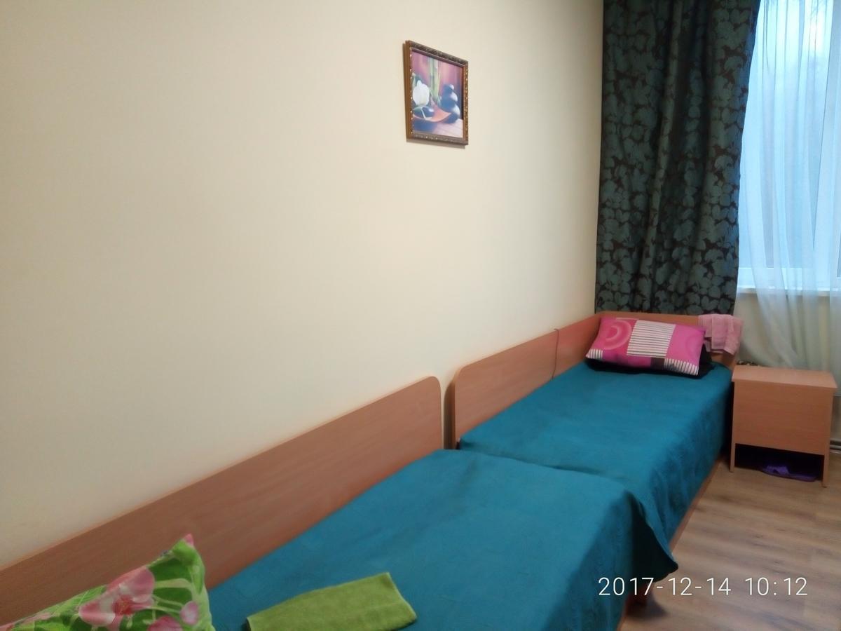 Hotel As 1 Uzjhorod Exteriör bild